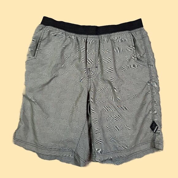 PraNa Men's Plaid Sage Green Gray Stretch Shorts Size Large / Gorpcore Summer - Picture 1 of 6